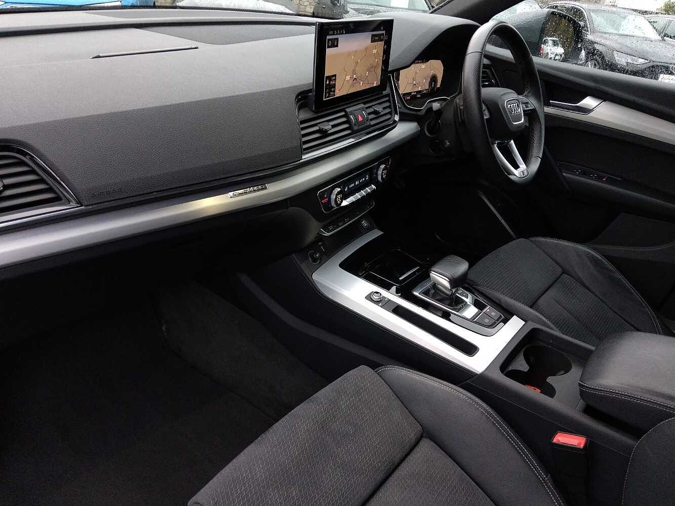 Used Audi Q5 2023 for sale - 77350358: Photo 2