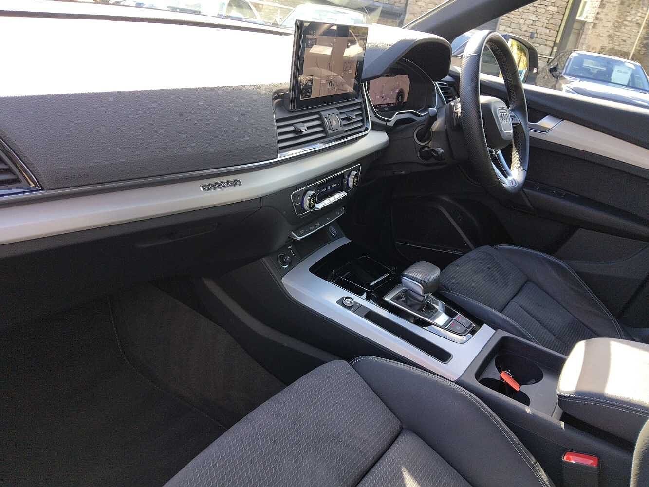 Used Audi Q5 2023 for sale - 76676533: Photo 2