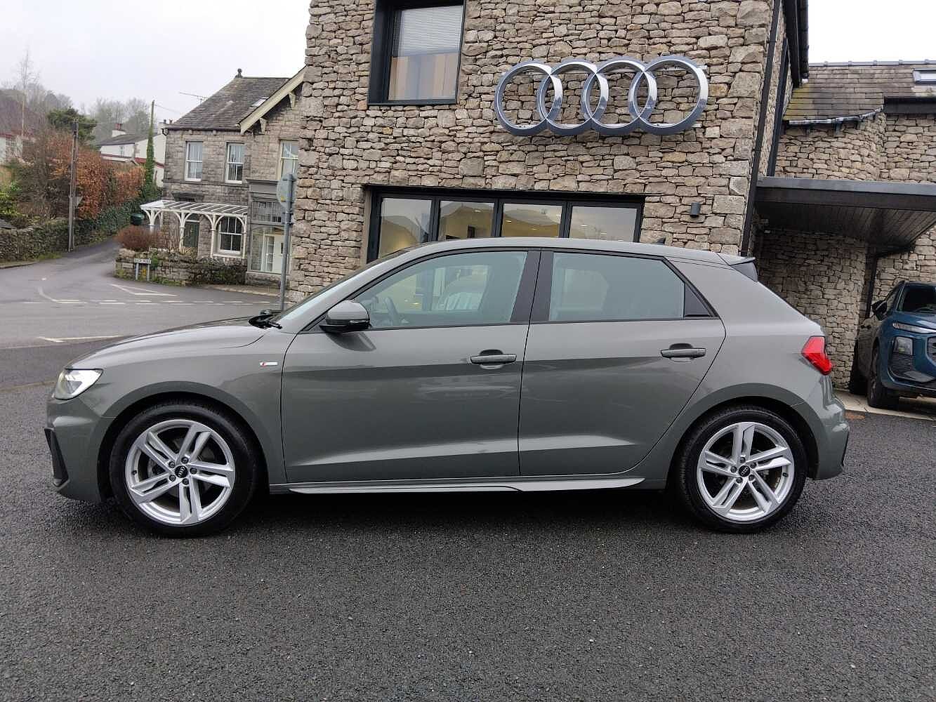 Used Audi A1 2023 for sale - 77813208: Photo 4