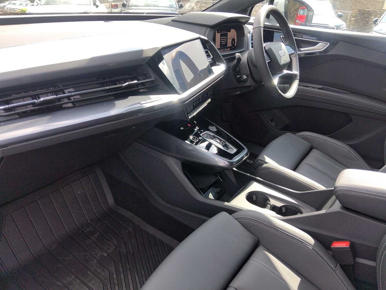 Used Audi Q4 e-tron 2025 for sale - 76680217: Photo 2
