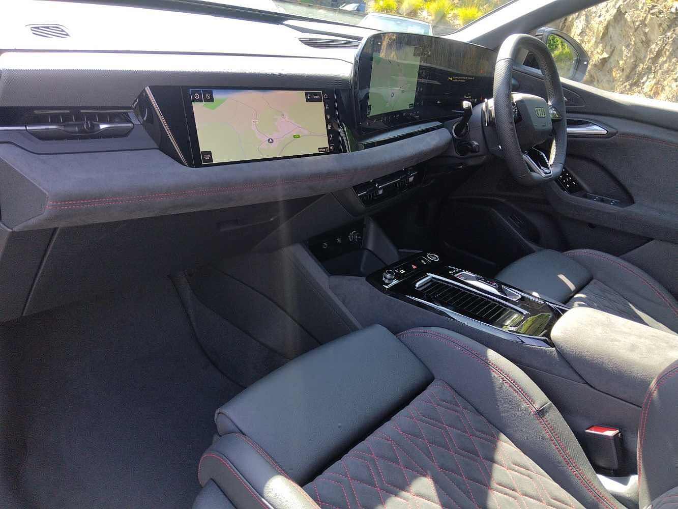 Used Audi Q6 e-tron 2025 for sale - 76680267: Photo 2