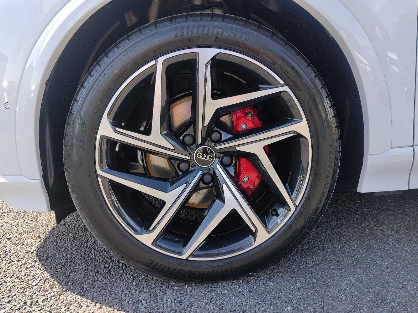 Used Audi Q6 e-tron 2025 for sale - 76680267: Photo 5