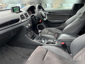 Used Audi Q3 2018 for sale - 76830614: Photo