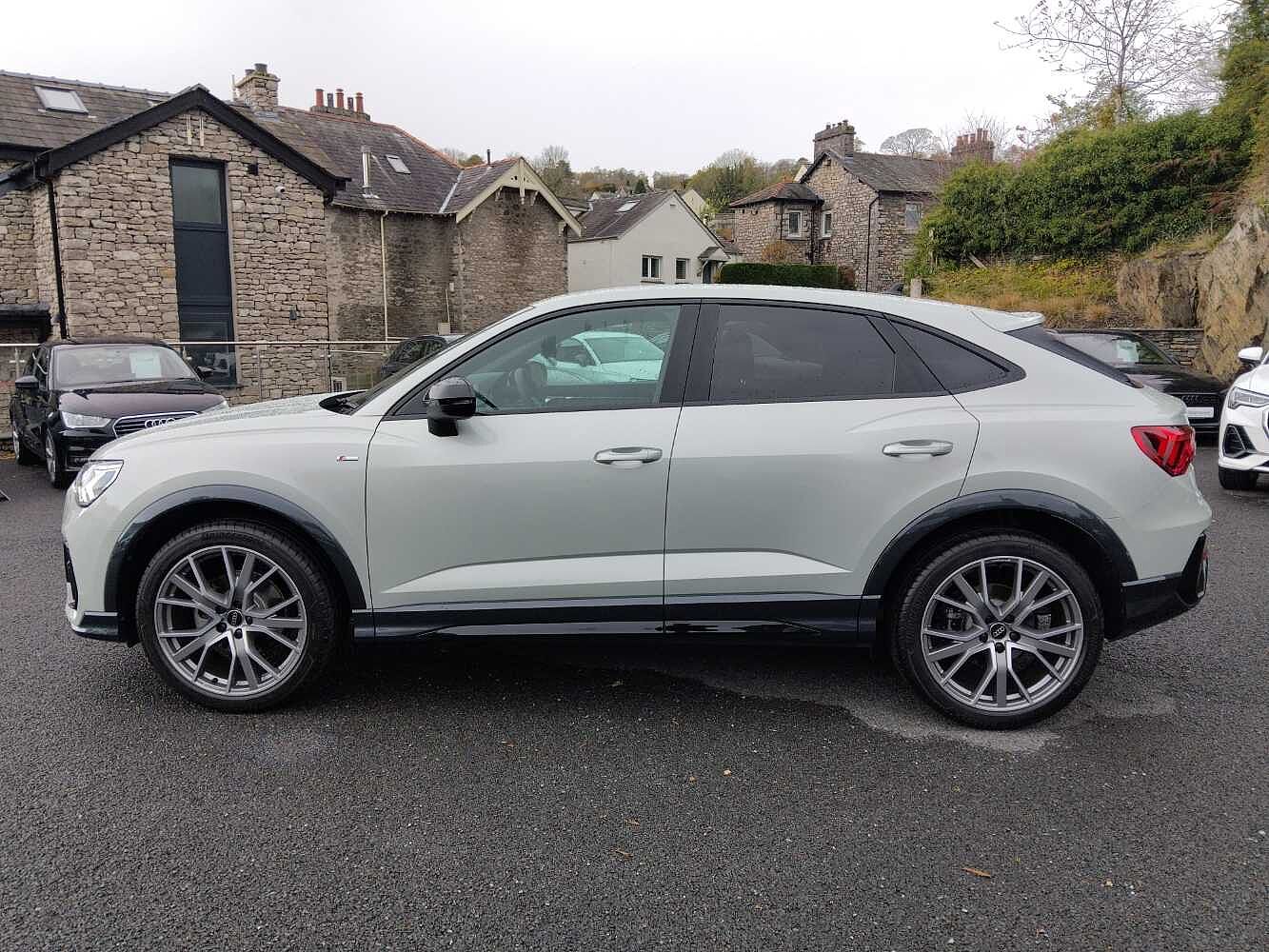 Used Audi Q3 2024 for sale - 76676963: Photo 4