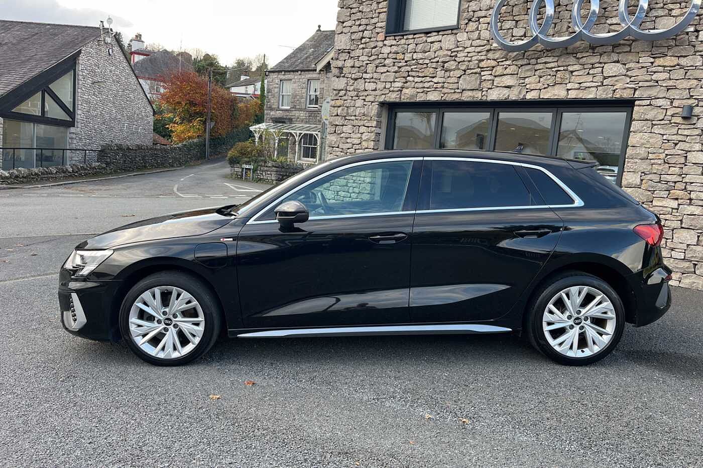 Used Audi A3 2021 for sale - 76681101: Photo 4