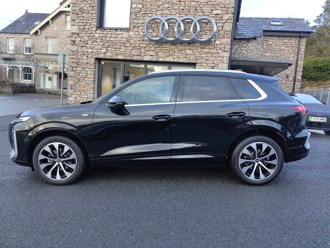 Used Audi Q3 2025 for sale - 77282889: Photo 4