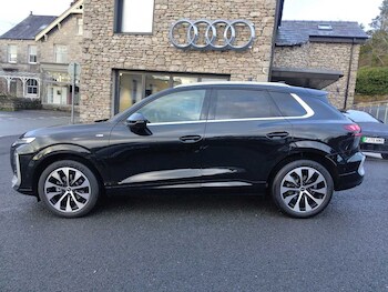 Used Audi Q3 2025 for sale - 77282889: Photo