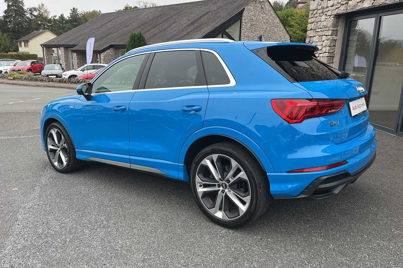 Used Audi Q3 2019 for sale - 76673434: Photo 3