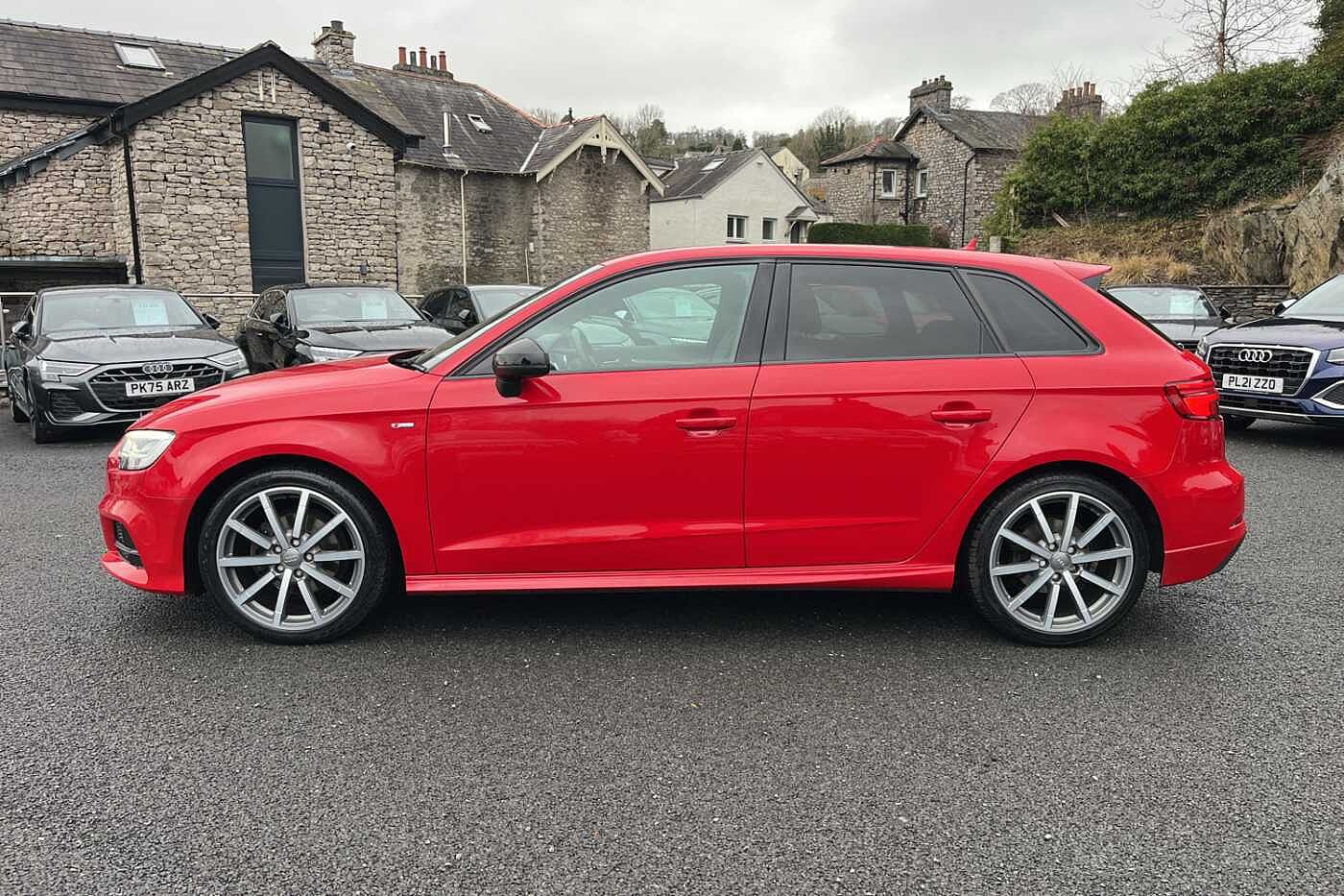 Used Audi A3 2018 for sale - 77557194: Photo 4
