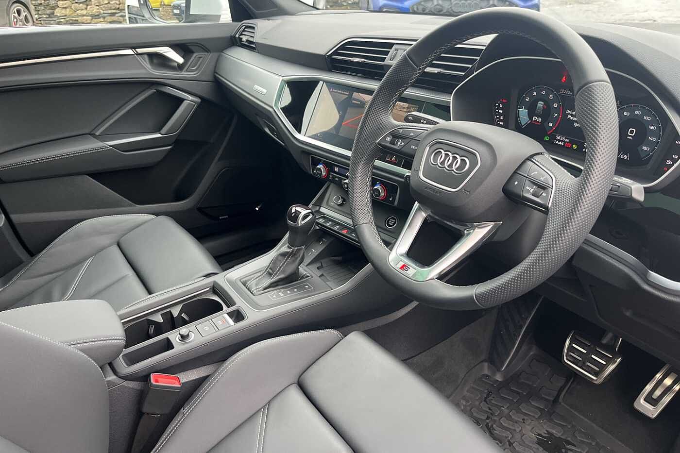Used Audi Q3 2024 for sale - 76677709: Photo 6