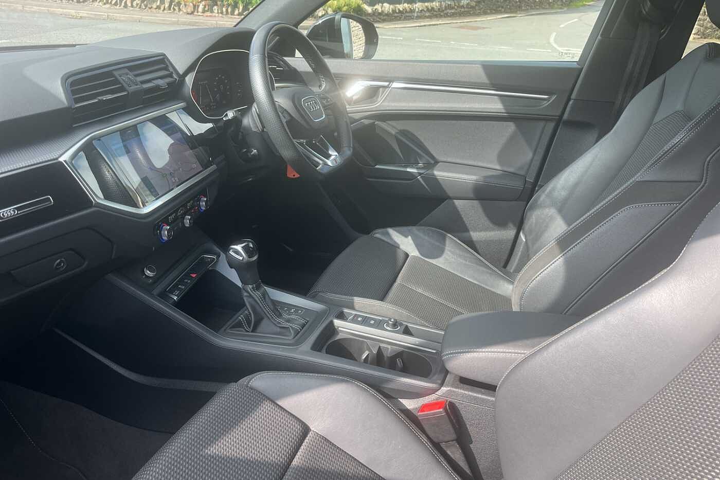 Used Audi Q3 2021 for sale - 76681222: Photo 2