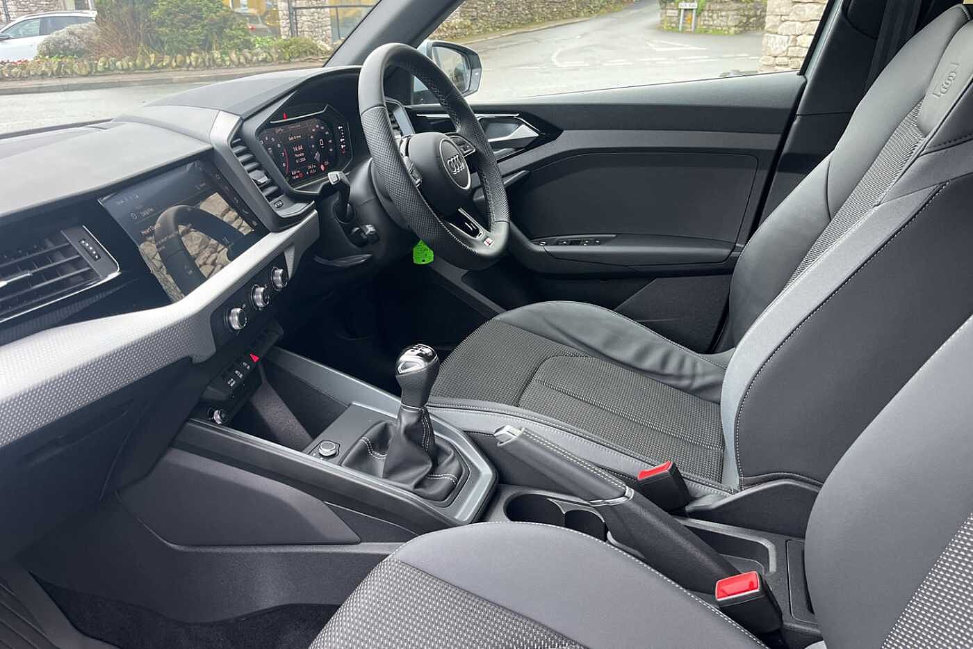 Used Audi A1 2024 for sale - 77235849: Photo 2