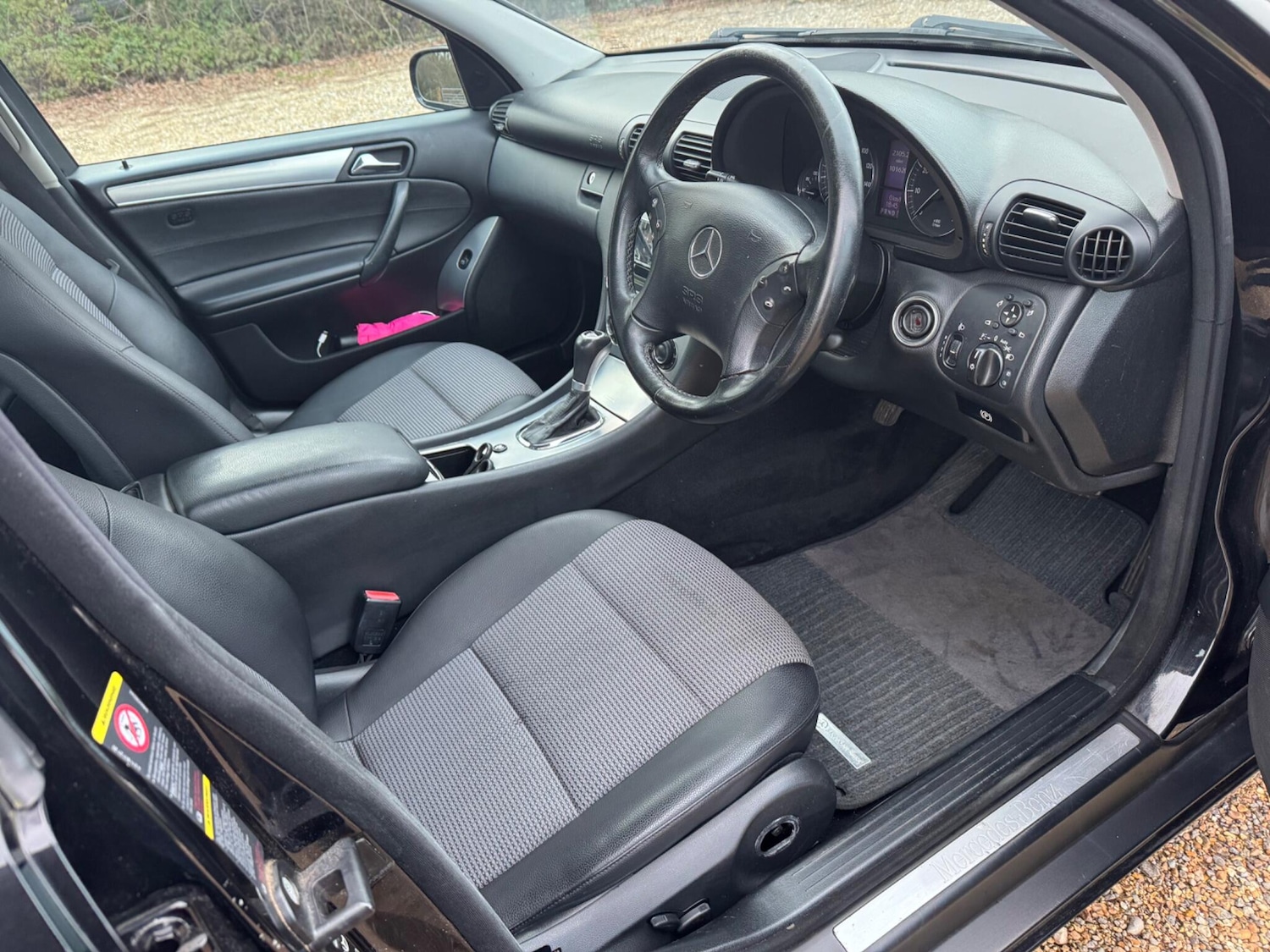 Used Mercedes-Benz C Class 2007 for sale - 77597613: Photo 17