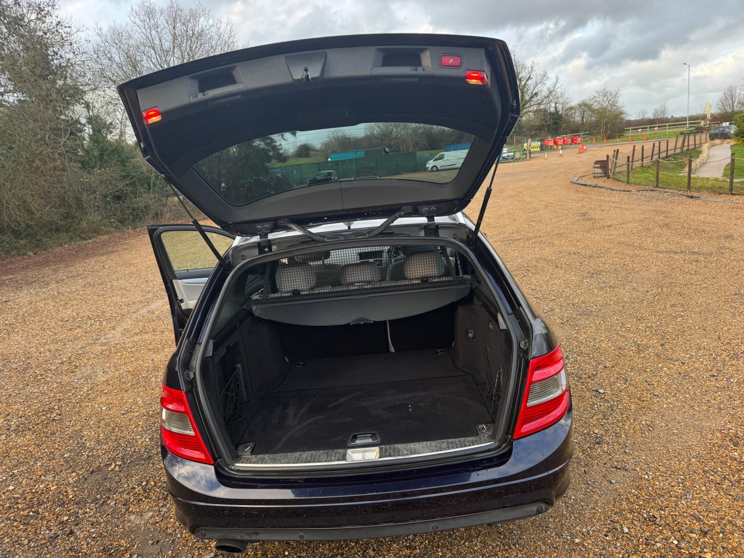 Used Mercedes-Benz C Class 2010 for sale - 77305566: Photo 18