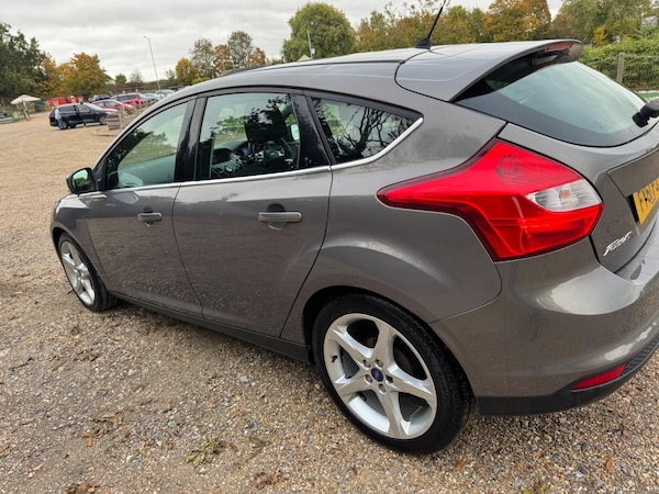 Used Ford Focus 2011 for sale - 76269622: Photo 12