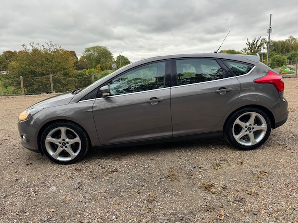 Used Ford Focus 2011 for sale - 76269622: Photo 14