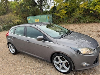 Used Ford Focus 2011 for sale - 76269622: Photo 4