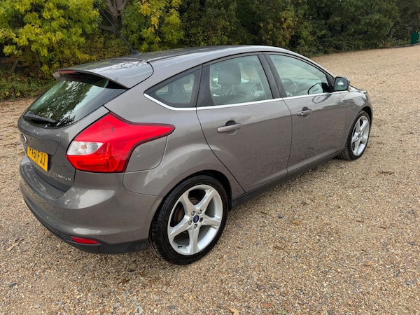 Used Ford Focus 2011 for sale - 76269622: Photo 7