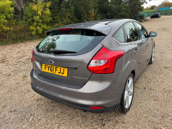 Used Ford Focus 2011 for sale - 76269622: Photo 9