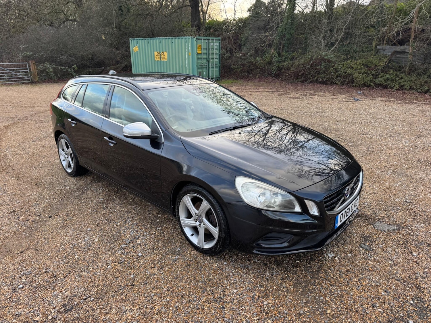 Used Volvo V60 2011 for sale - 77237905: Photo 2