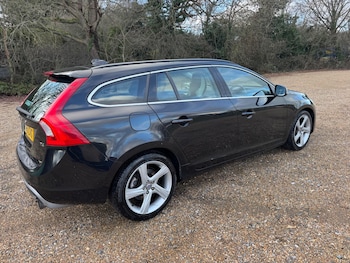 Used Volvo V60 2011 for sale - 77237905: Photo