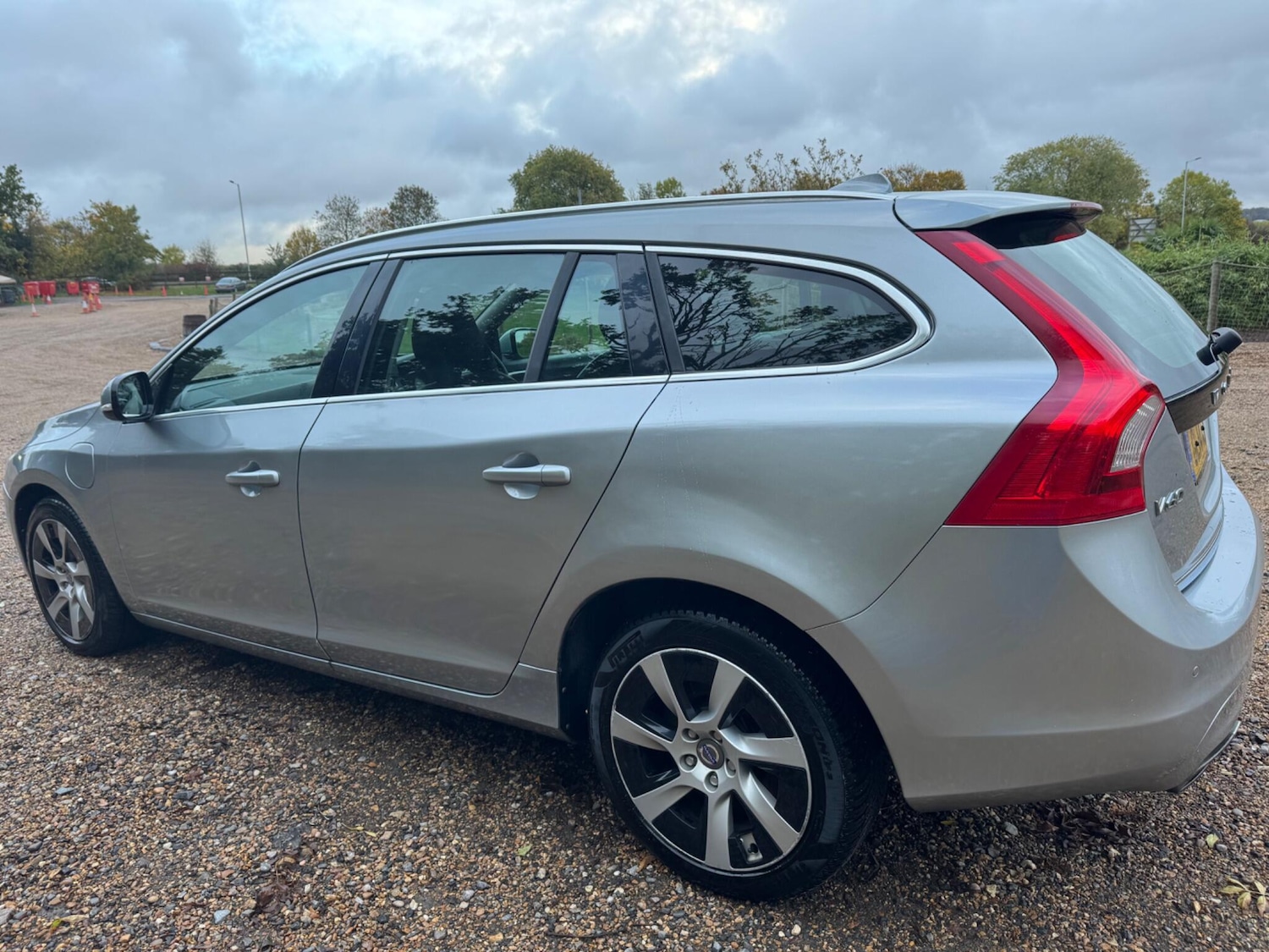 Used Volvo V60 2014 for sale - 76562539: Photo 16