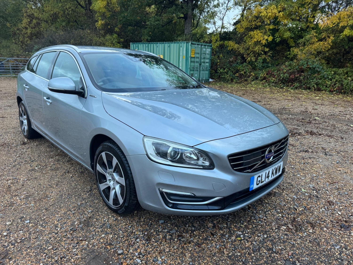 Used Volvo V60 2014 for sale - 76562539: Photo 3