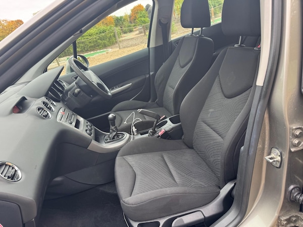 Used Peugeot 308 SW 2018 for sale - 76295712: Photo 14