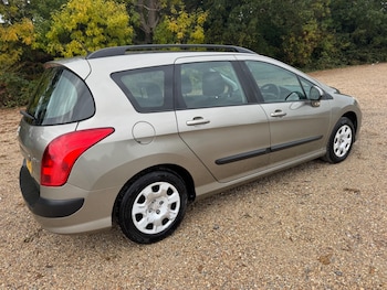 Used Peugeot 308 SW 2018 for sale - 76295712: Photo 2