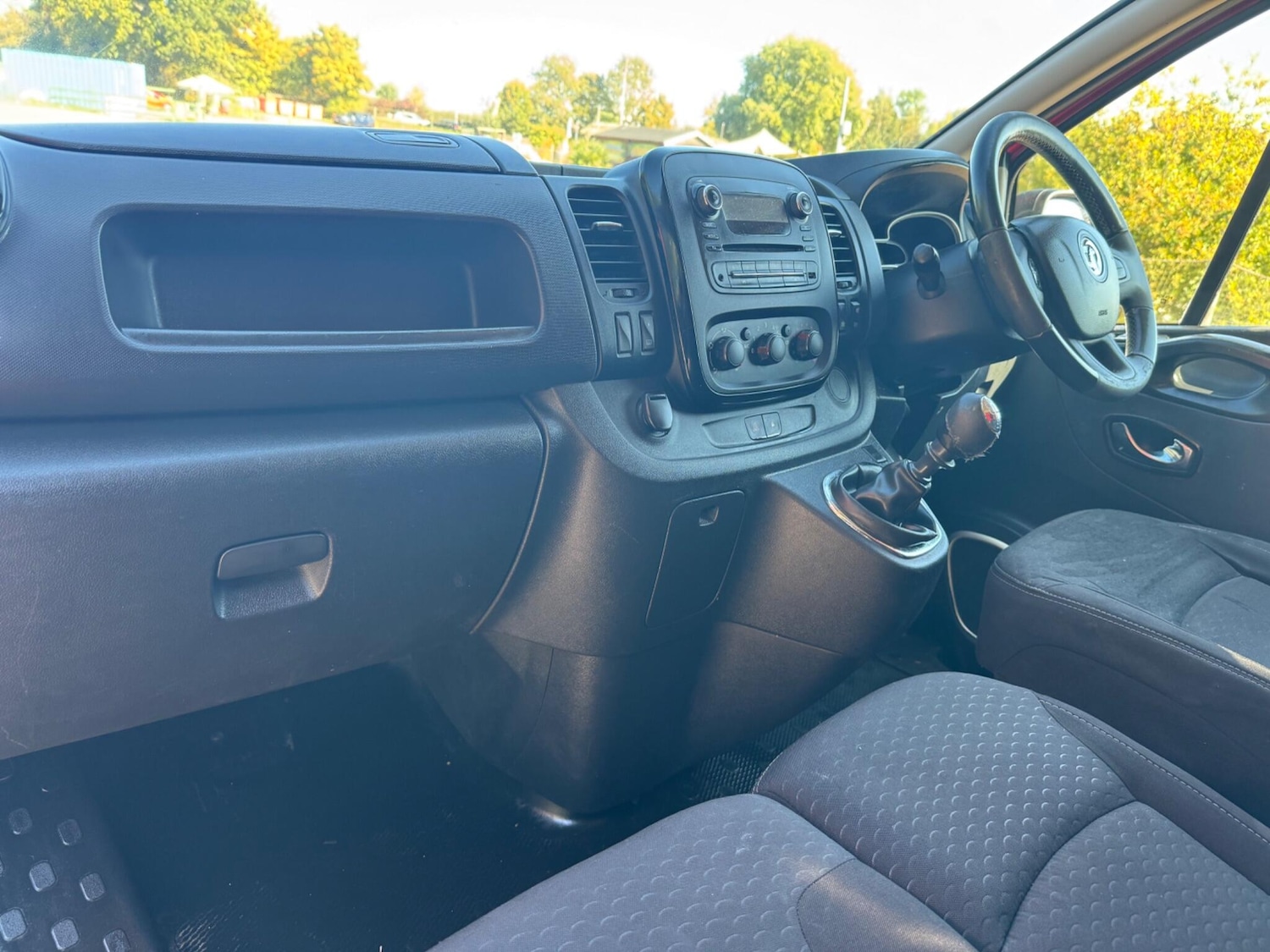 Used Vauxhall Vivaro 2015 for sale - 76123036: Photo 15