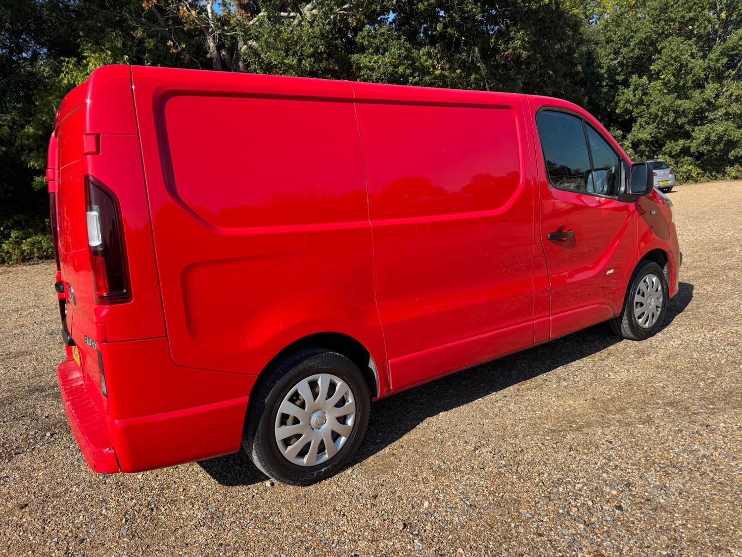Used Vauxhall Vivaro 2015 for sale - 76123036: Photo 5