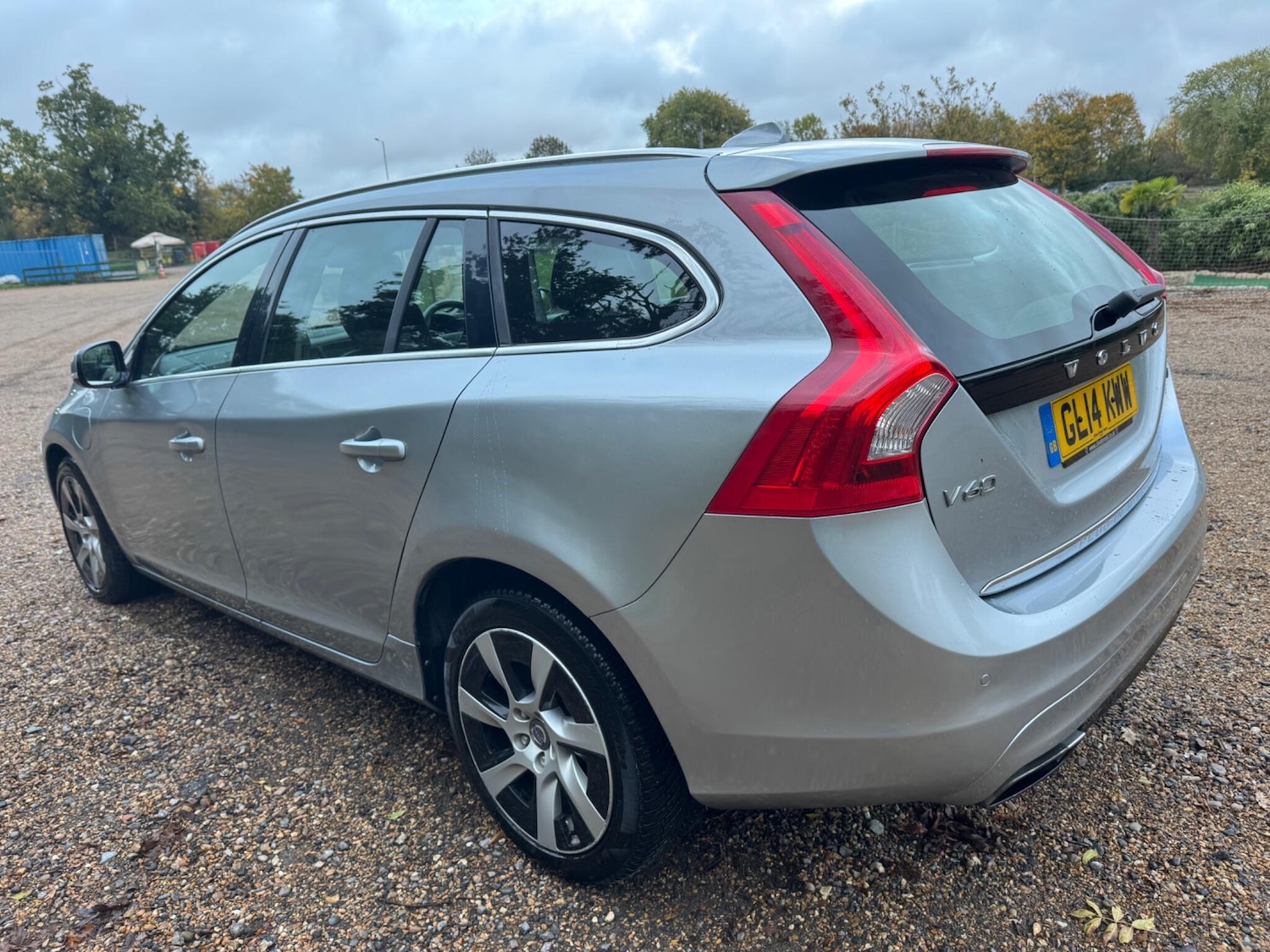 Used Volvo V60 2014 for sale - 76337863: Photo 15