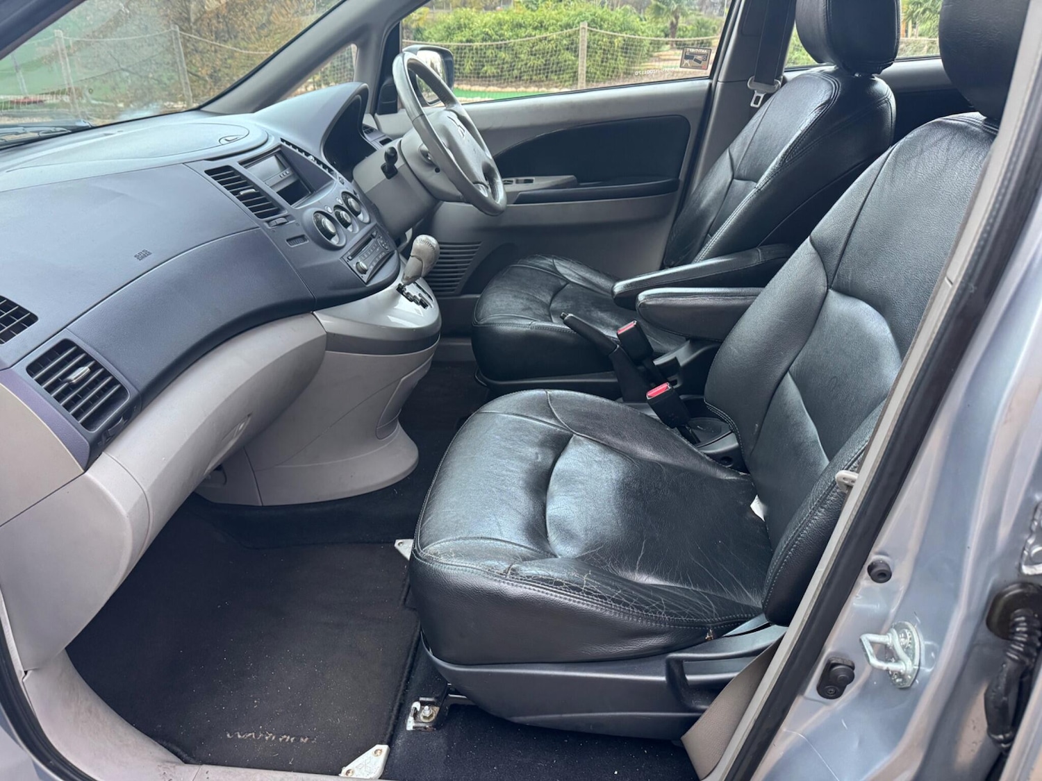 Used Mitsubishi Grandis for sale - 76538417: Photo 12