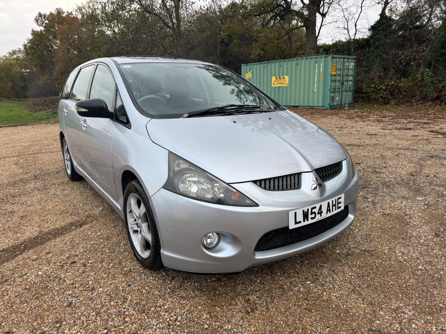 Used Mitsubishi Grandis for sale - 76538417: Photo 2