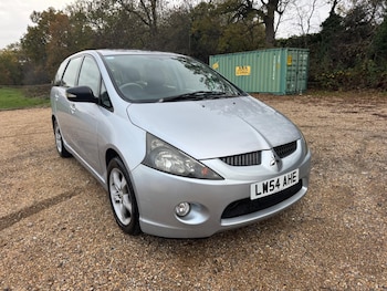 Used Mitsubishi Grandis 2005 for sale - 76538417: Photo