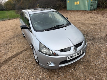 Used Mitsubishi Grandis 2005 for sale - 76538417: Photo