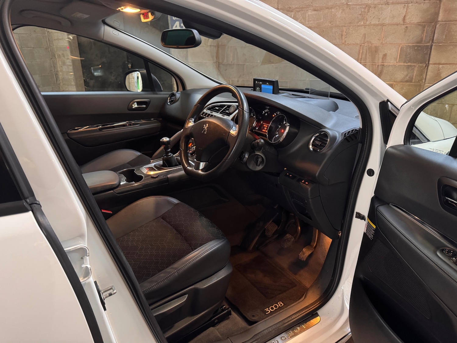 Used Peugeot 3008 2015 for sale - 78092784: Photo 15