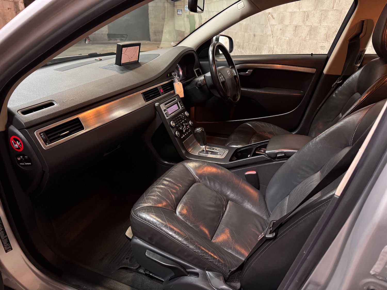 Used Volvo V70 2008 for sale - 78053624: Photo 23