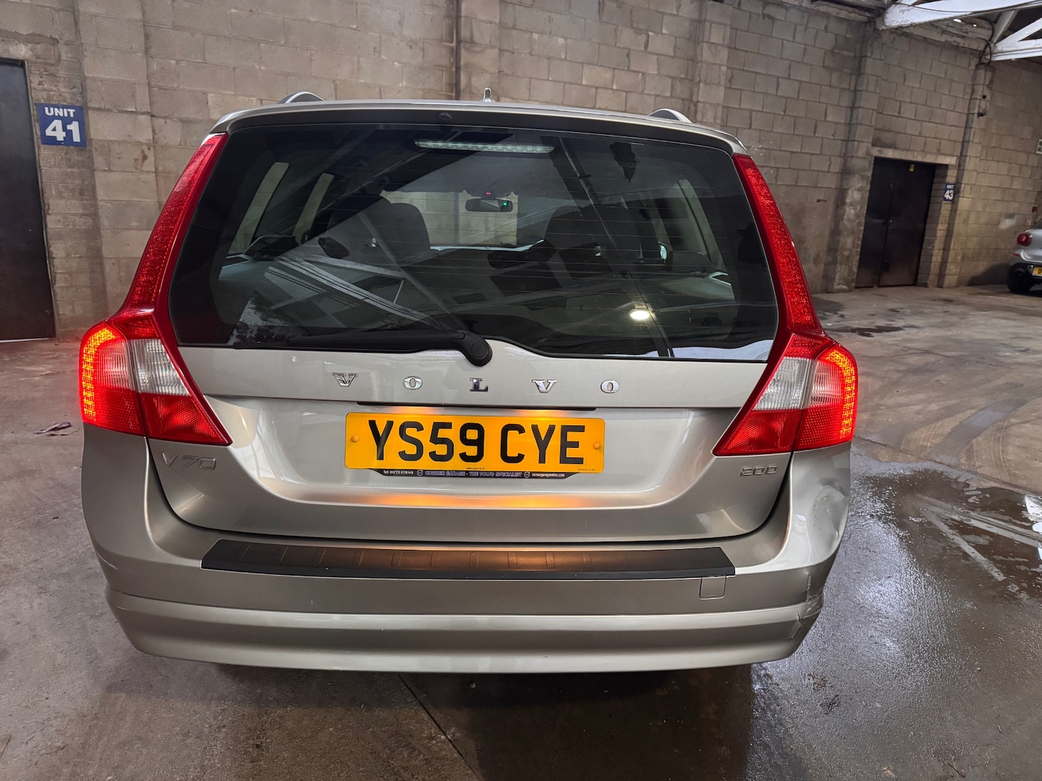 Used Volvo V70 2009 for sale - 77638766: Photo 5