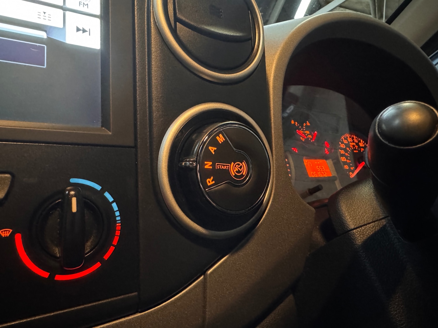 Used Citroen Berlingo Multispace 2015 for sale - 77798891: Photo 17