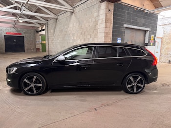 Used Volvo V60 2016 for sale - 78538711: Photo