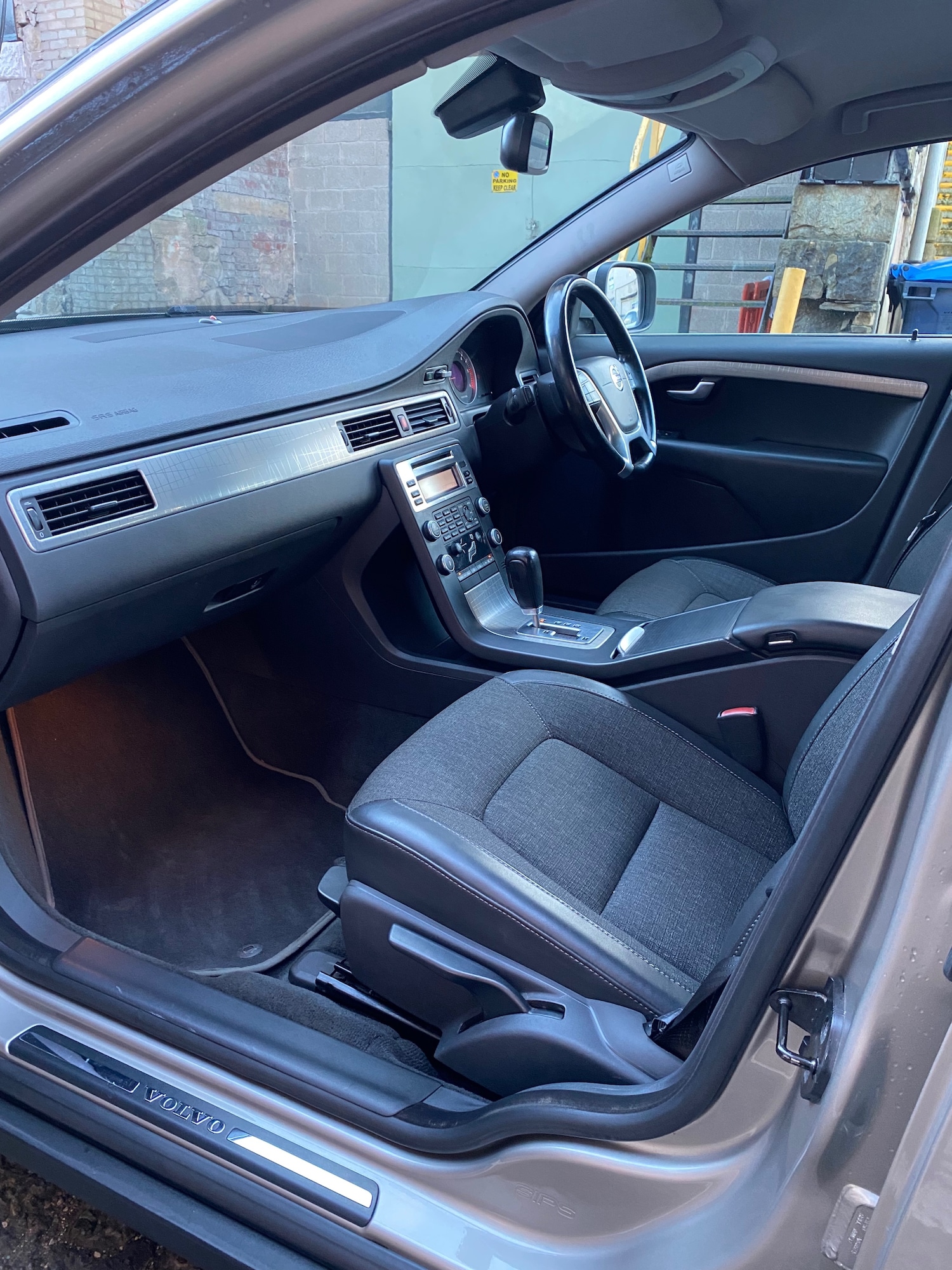 Used Volvo XC70 2009 for sale - 77302854: Photo 19