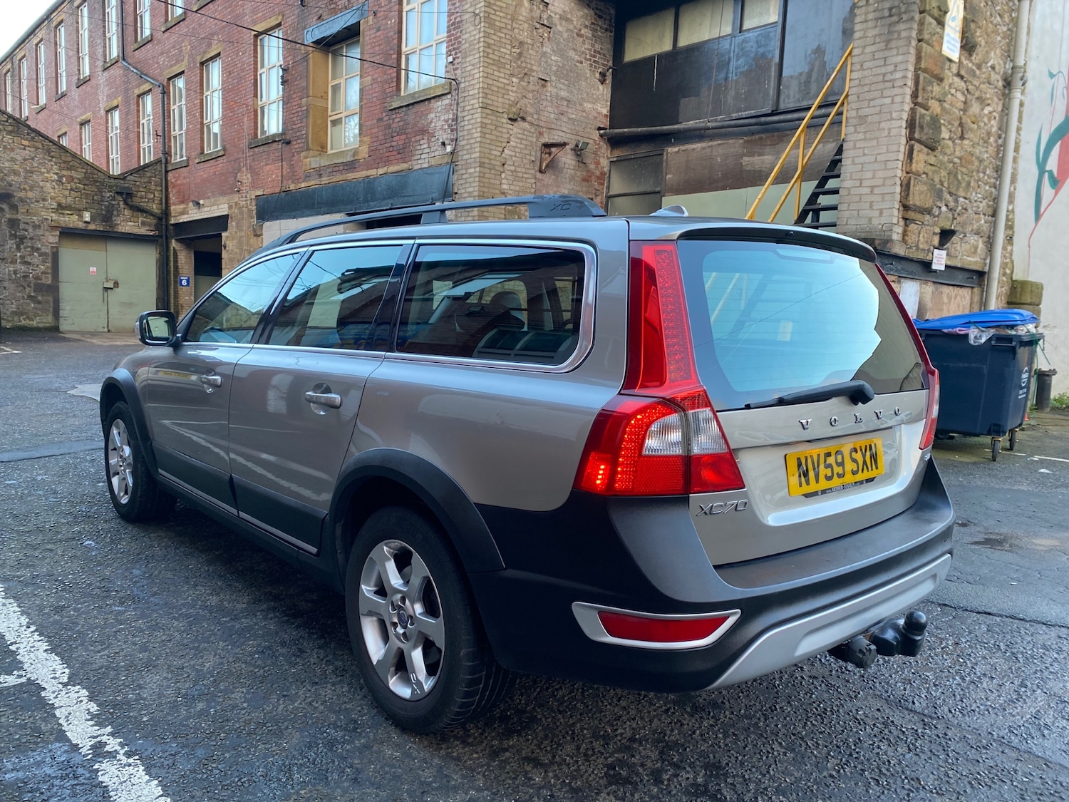 Used Volvo XC70 2009 for sale - 77302854: Photo 5