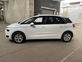 Used Citroen C4 Picasso 2015 for sale - 79406022: Photo