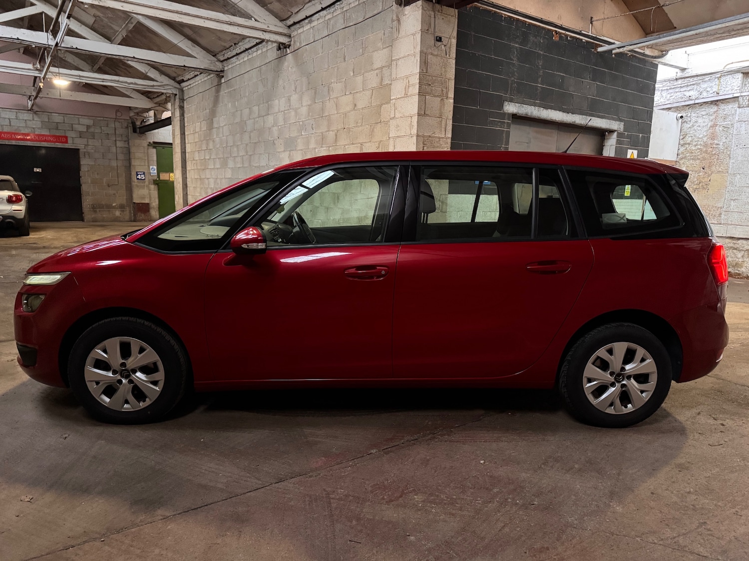 Used Citroen Grand C4 Picasso 2015 for sale - 77640233: Photo 4