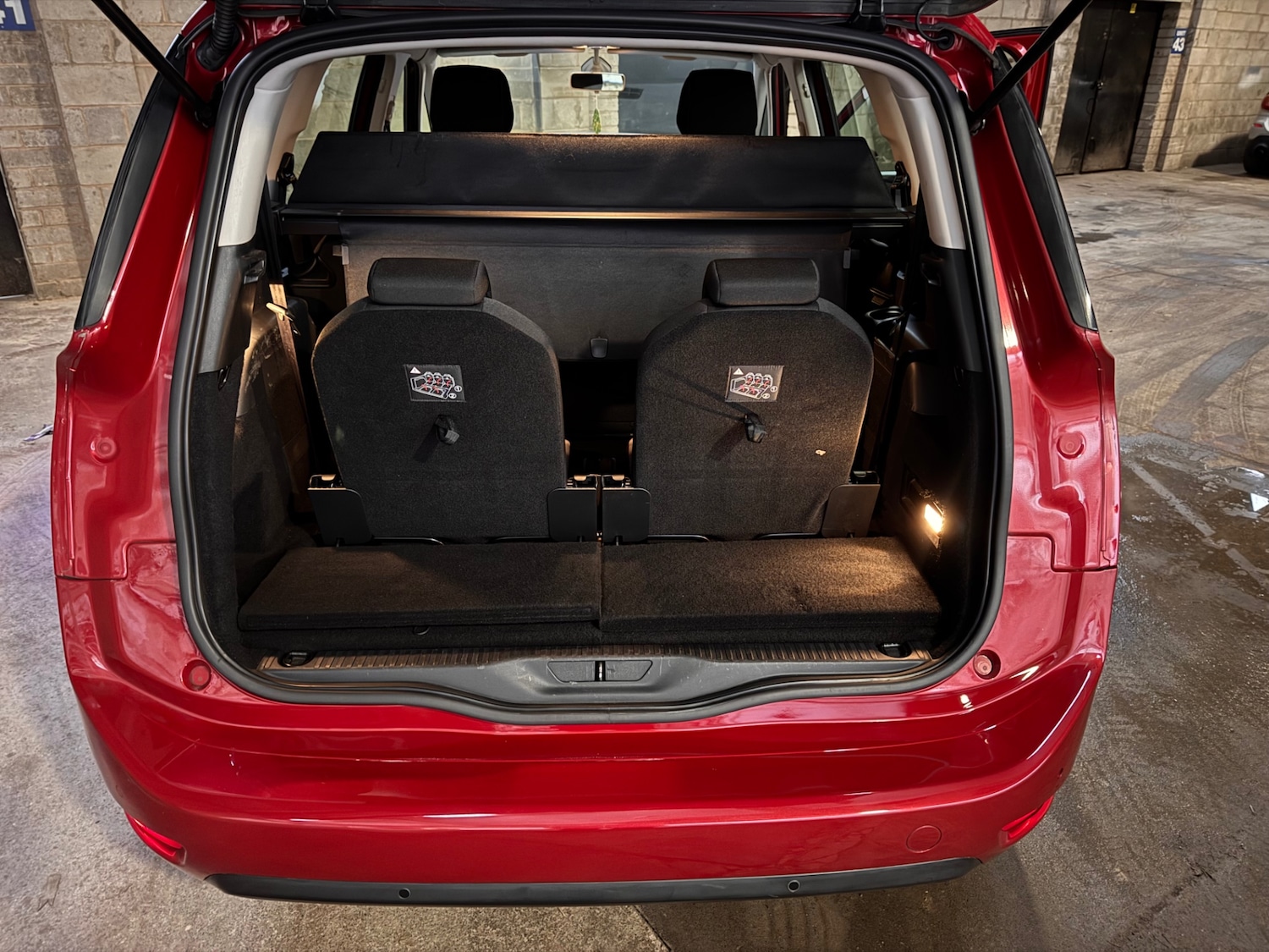 Used Citroen Grand C4 Picasso 2015 for sale - 77640233: Photo 8