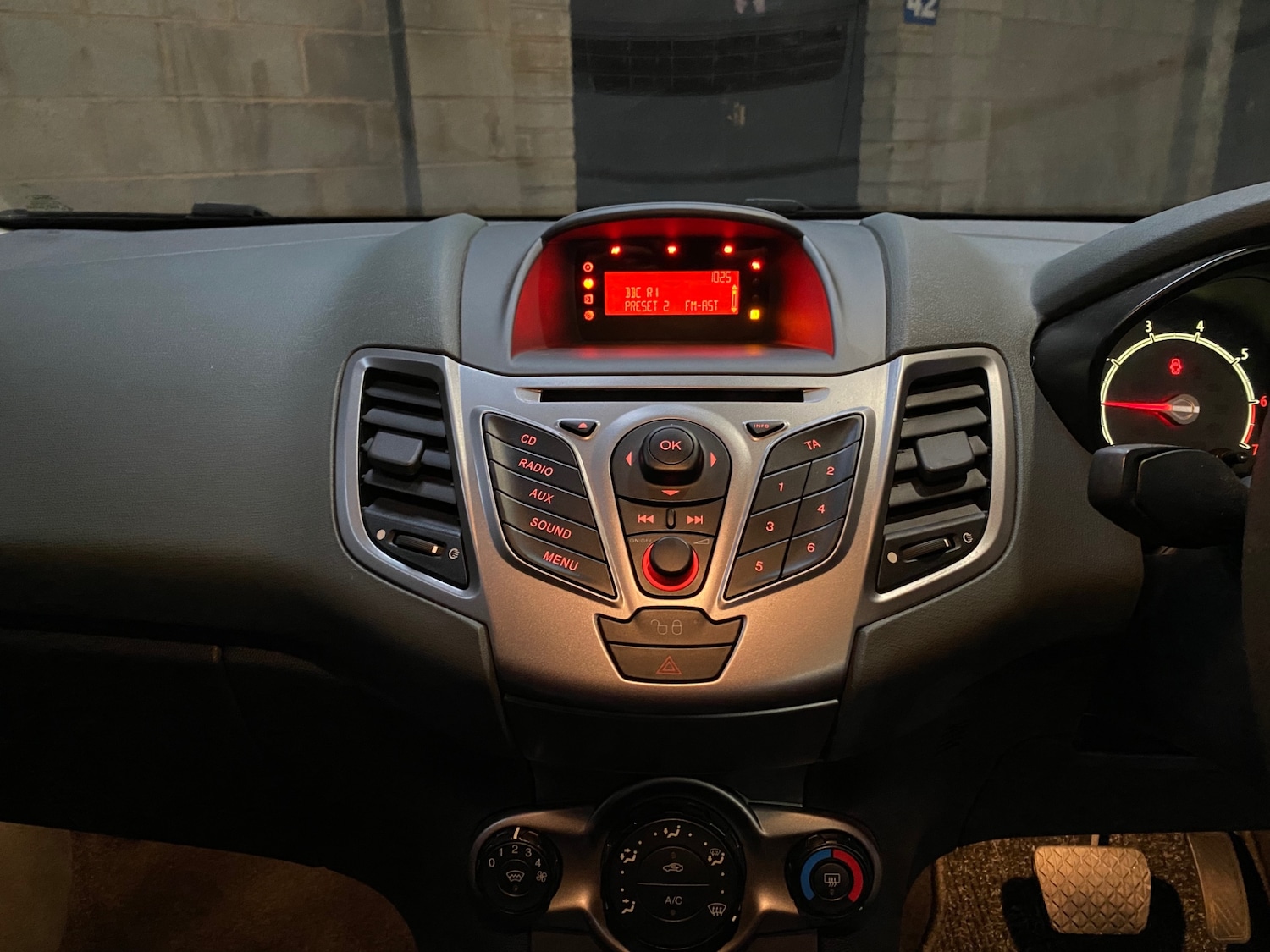 Used Ford Fiesta 2009 for sale - 77319957: Photo 13