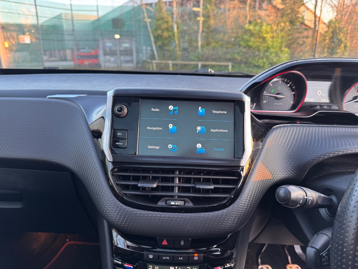 Used Peugeot 2008 2017 for sale - 77747327: Photo 18