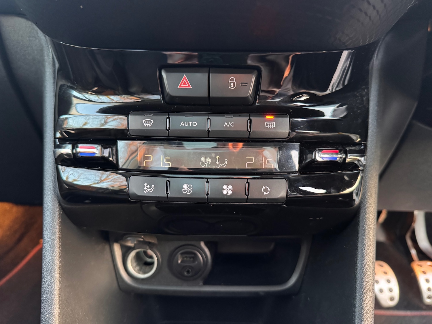 Used Peugeot 2008 2017 for sale - 77747327: Photo 20