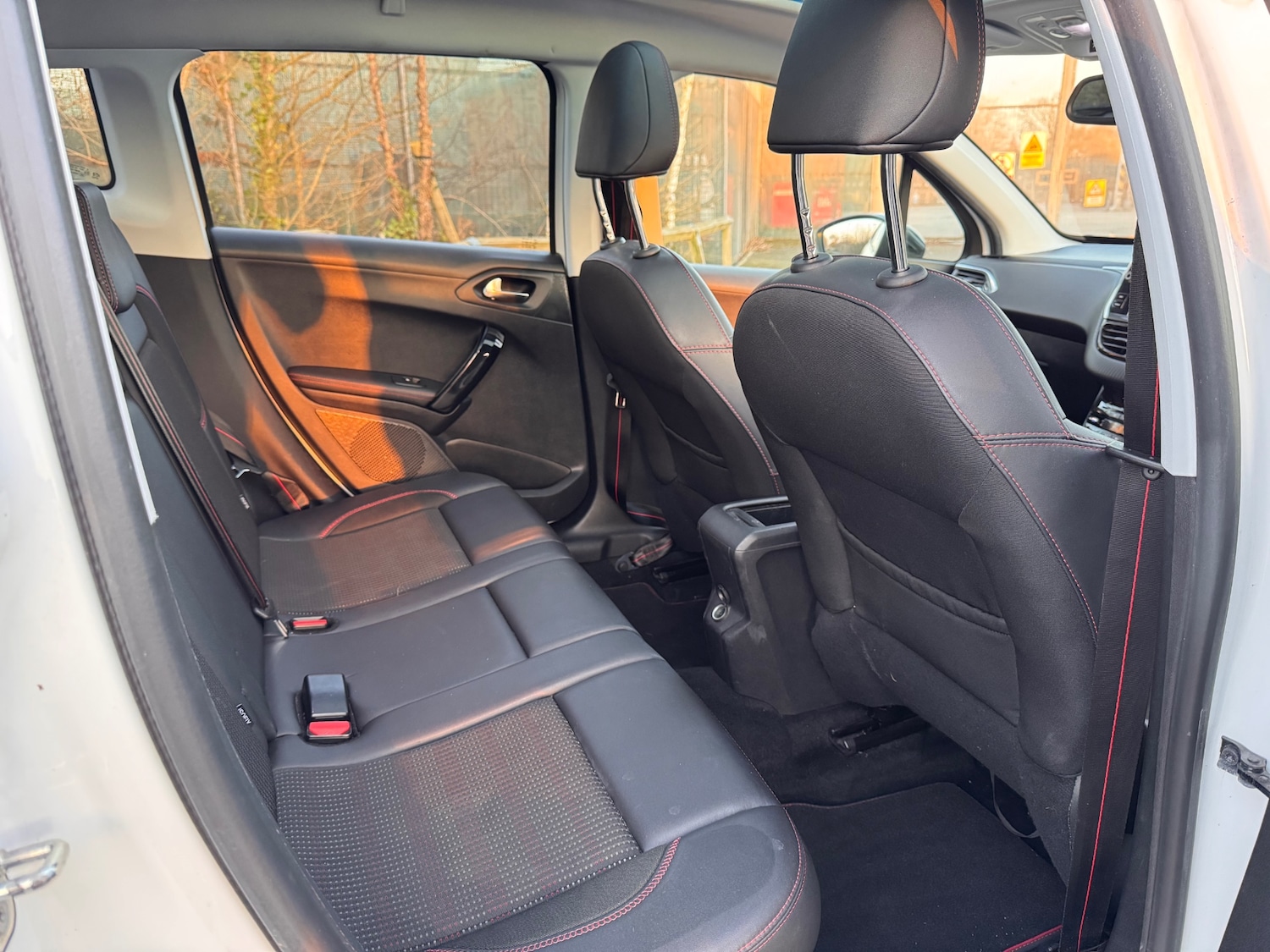 Used Peugeot 2008 2017 for sale - 77747327: Photo 27